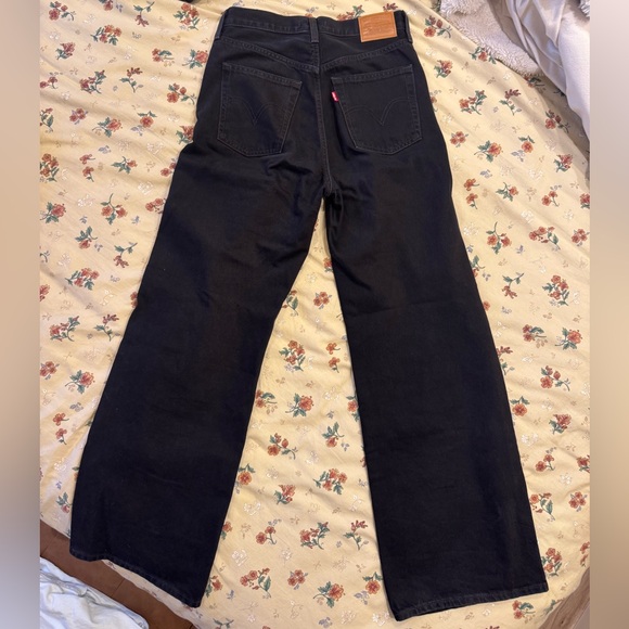 Levi’s Ribcage Wide Leg - Picture 4 of 4